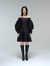Off shoulder puff sleeves wool-silk dress in black