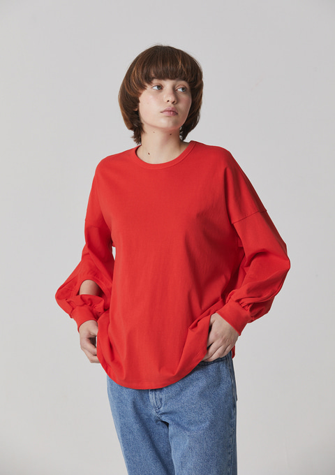 HOLE SLEEVE T - RED