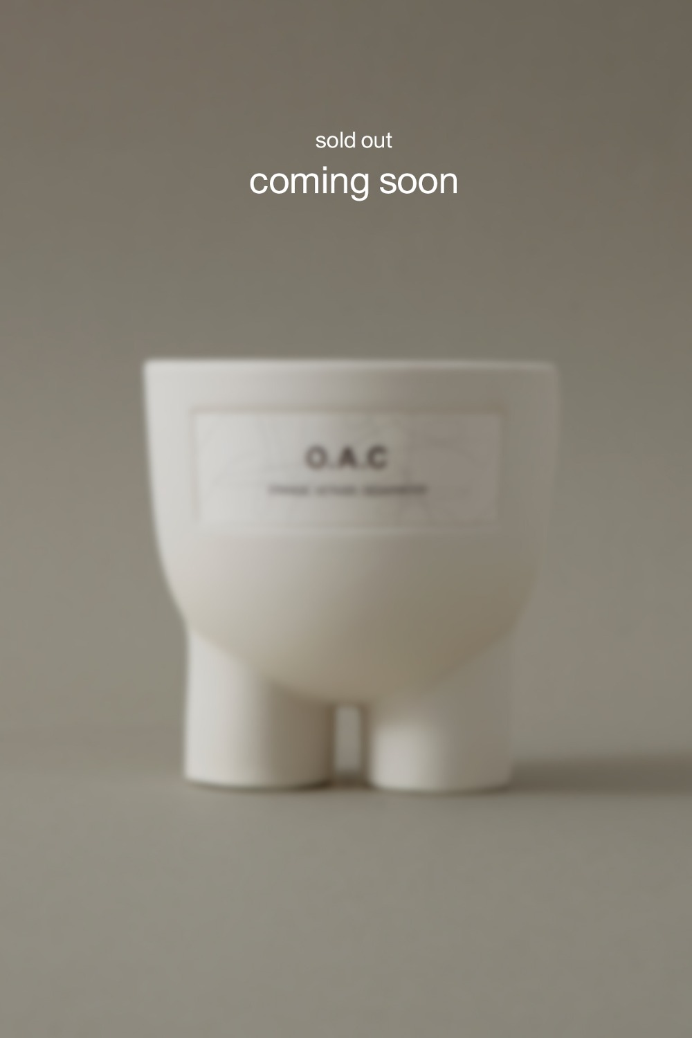 O.A.C Scented Objet Candle 230g