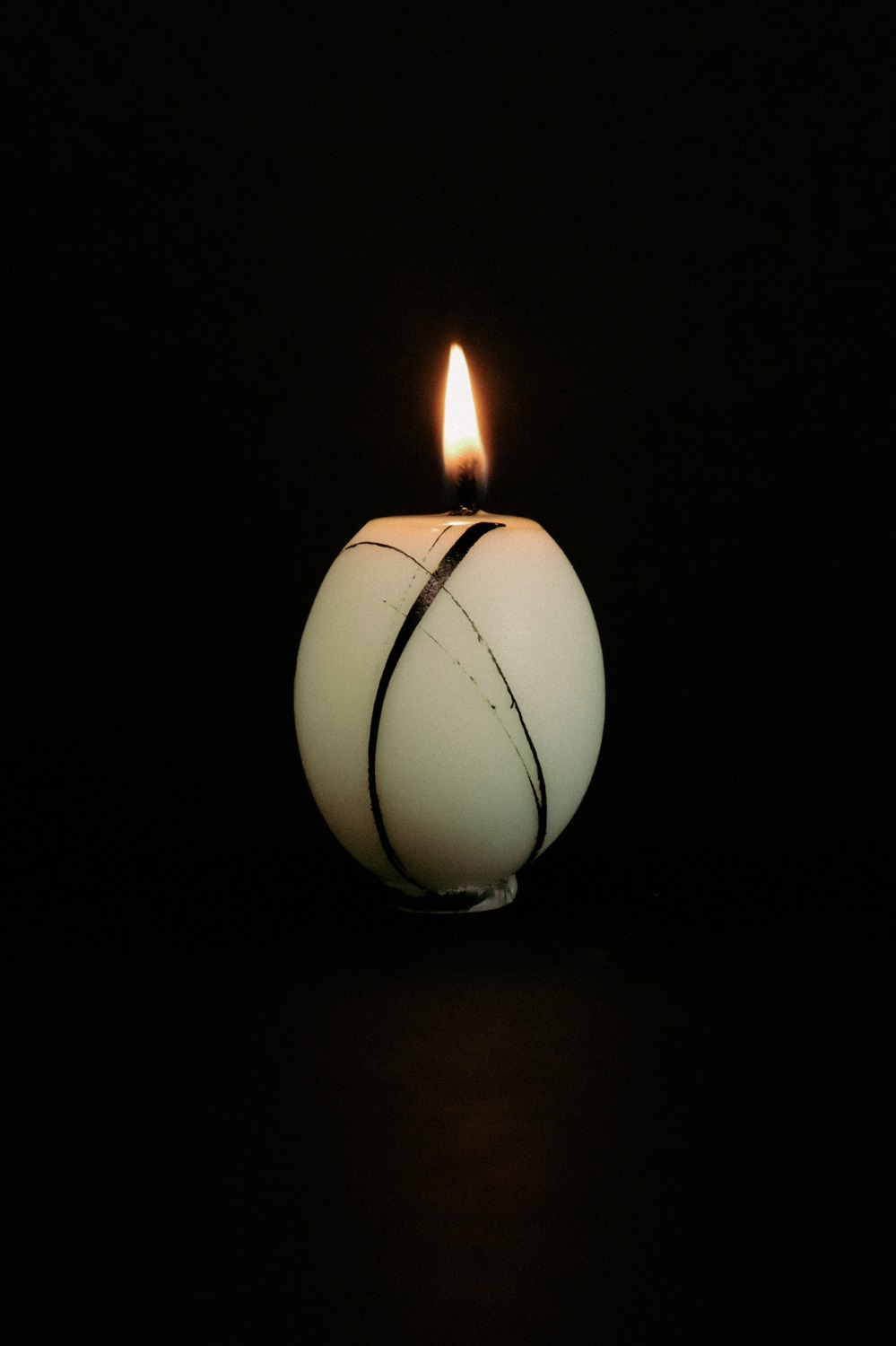 RboW x MUSEUM ARCHIVE OooooF Egg Candle