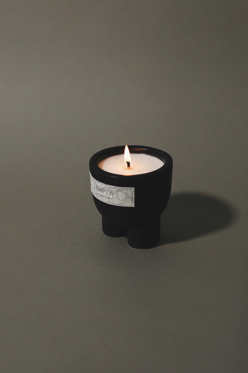 EMPTY x RBOW Empty Scented Objet Candle 230g