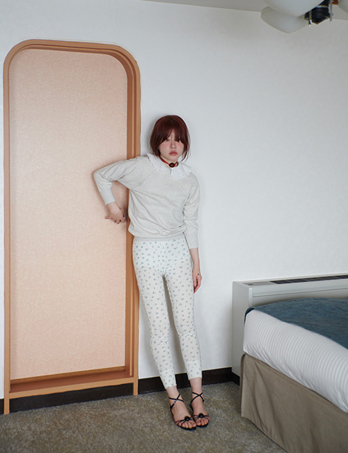 韓国 freckle seoul rose cropped blouseブラウス 5/末発送 [freckle] rose cropped blouse 正規品 韓国ブランド