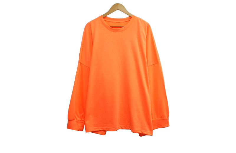 긴팔 티셔츠 오렌지 색상 이미지-S1L9