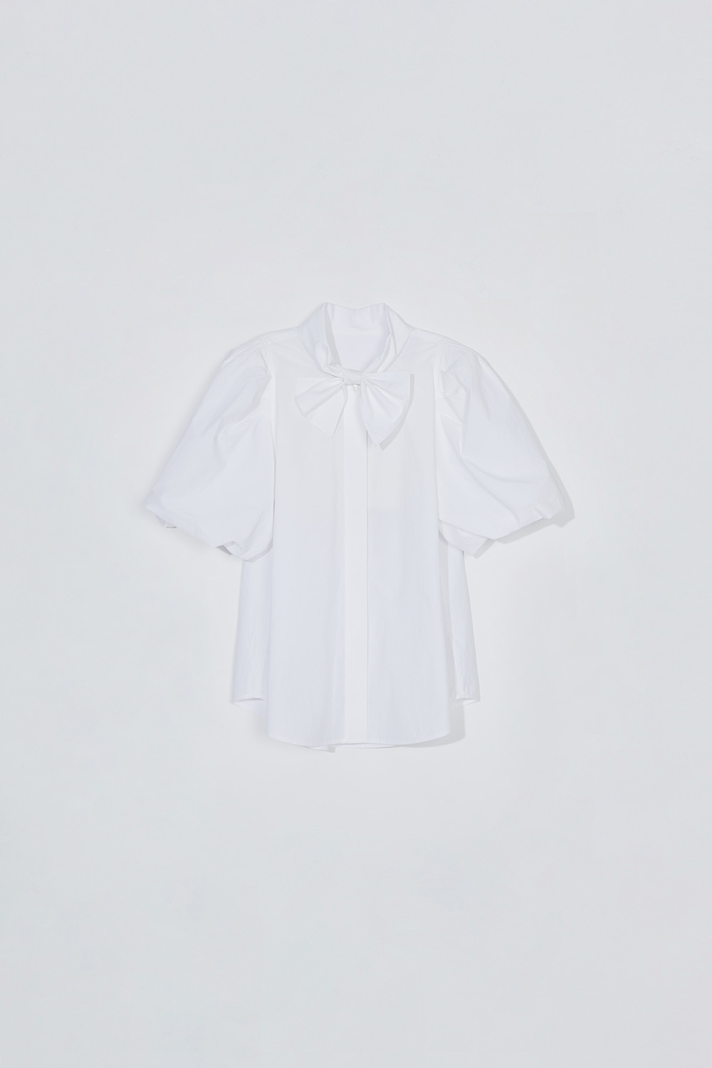 Puffy and ribbon blouse_white