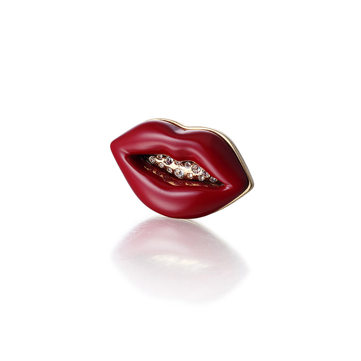 FIRST KISS Red Brooch