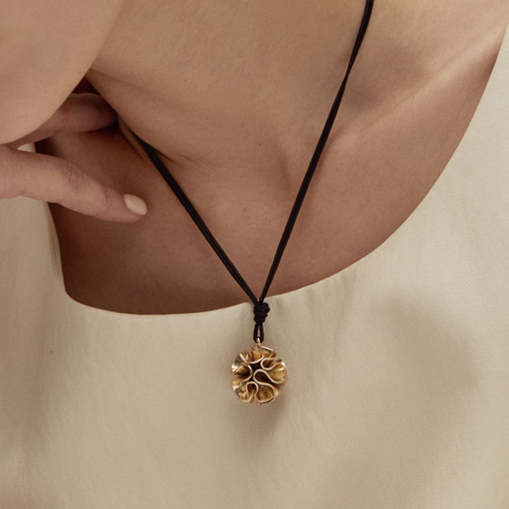 Celosia Black Silky Necklace