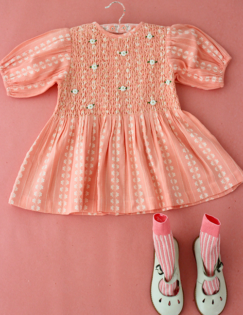 [BONJOUR DIARY] HANDSMOCKS BLOUSE WITH SHORT BALLOON SLEEVES _ pink jaquard