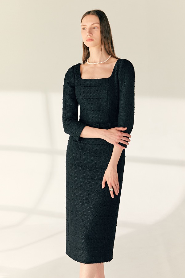 [김유정 착용]COURTNEY Square neck H-line tweed long dress (Black)