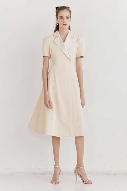 MADELYN Notched collar detailed dress (Butter)