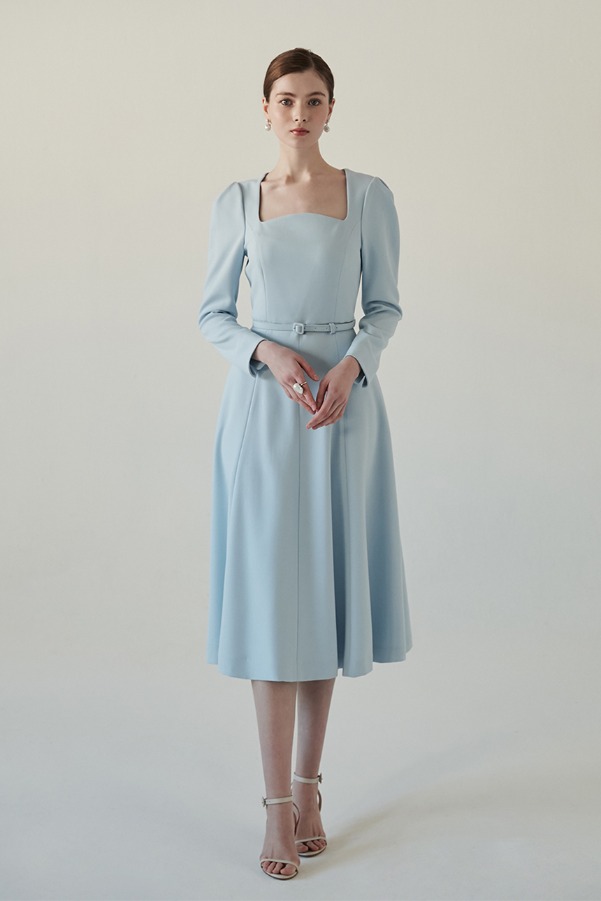 PENELOPE Square neck flared dress (Pastel blue)