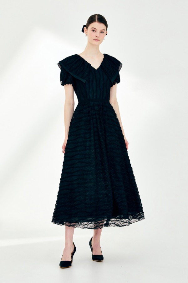 DILLAILA Layered collar lace flare dress (Black)