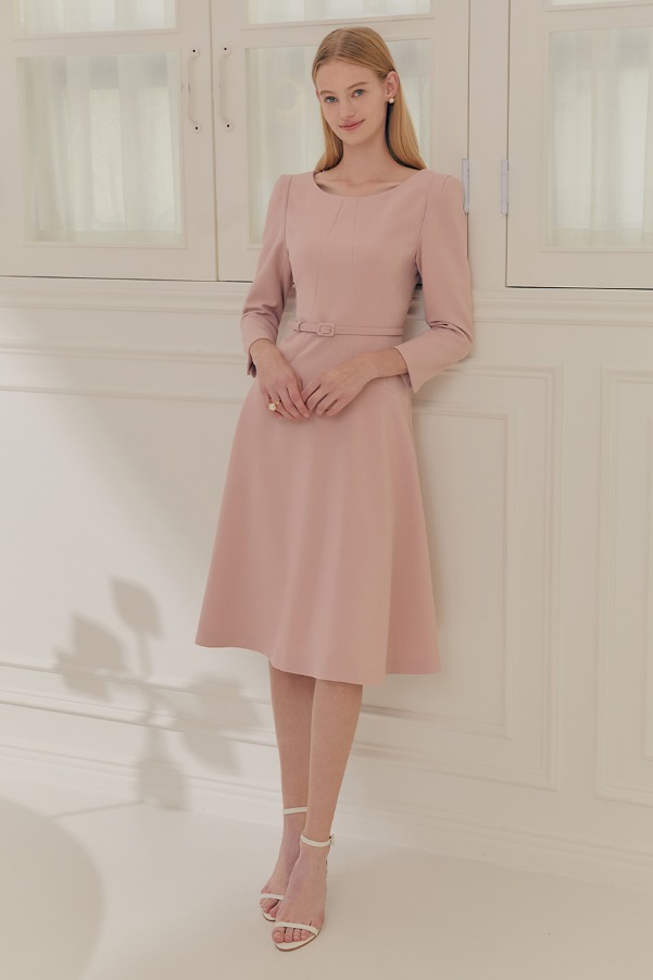 [윤아 착용]JULIA Scoop neck three-quarter sleeve flared dress (Light indie pink)