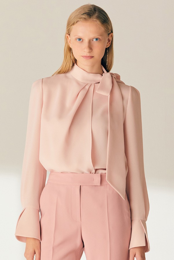 ANDREA Tie neck wrapped blouse (Light pink)