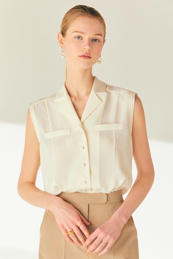 MORGAN Notched collar sleeveless blouse (Cream)