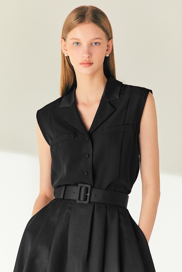 MORGAN Notched collar sleeveless blouse (Black)