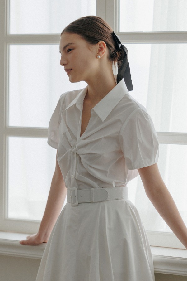 XANTEH Twist detailed short sleeve blouse (Off white)