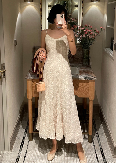 [LUXE] 엘레나 슬리브 레이스 맥시 드레스