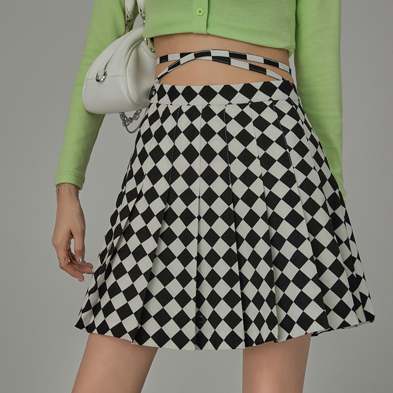 About My Theory Check Skirt