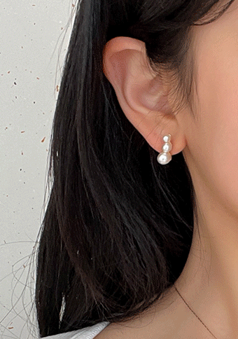 Pearls Fall Earrings