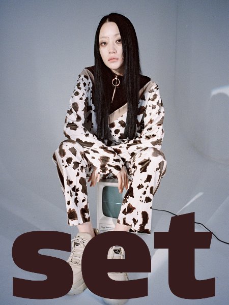 [sold out][SET] 0 3 brown cow velvet top &amp; track pants