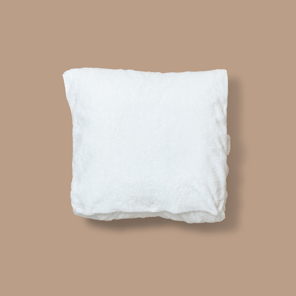 THE CUSHION COVER