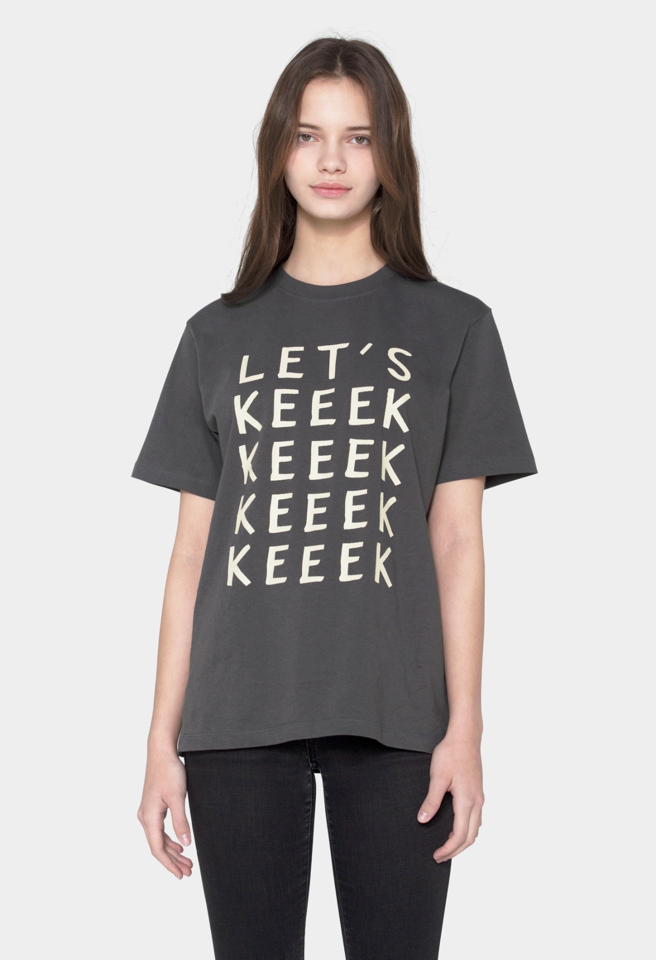 keek [Unisex] KEEEK T-shirts - Charcoal 스트릿패션 유니섹스브랜드 커플시밀러룩 남자쇼핑몰 여성의류쇼핑몰 후드티 힙색