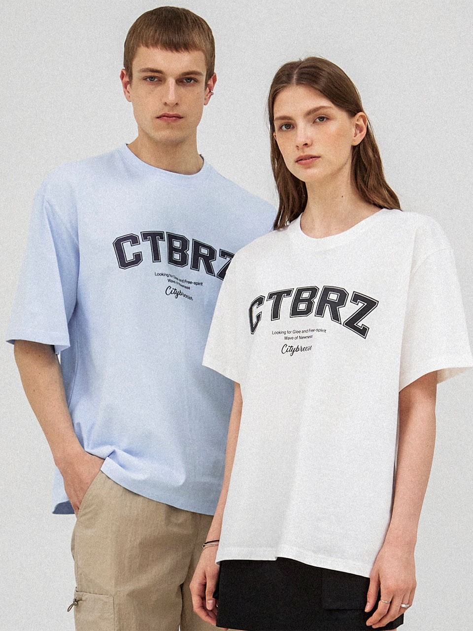 [1+1](UNI) CTBRZ 아치 로고 반팔 티셔츠
