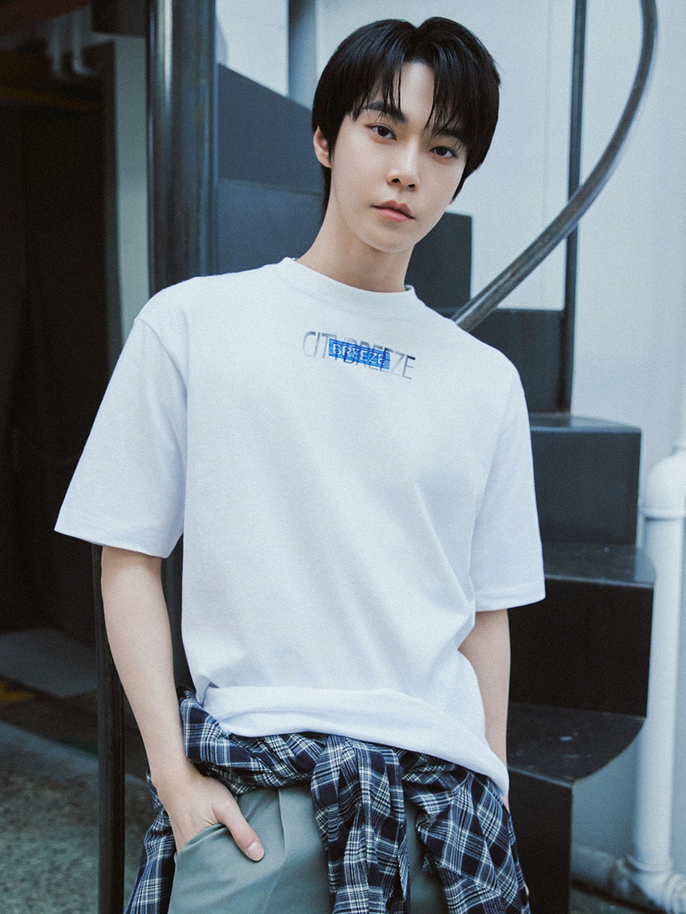 韓国【CITYBREEZE】 [1+1] Mini logo short sleeve T-shirt CITY BREEZE | 시티브리즈 City Breeze Mini Logo Embroidered