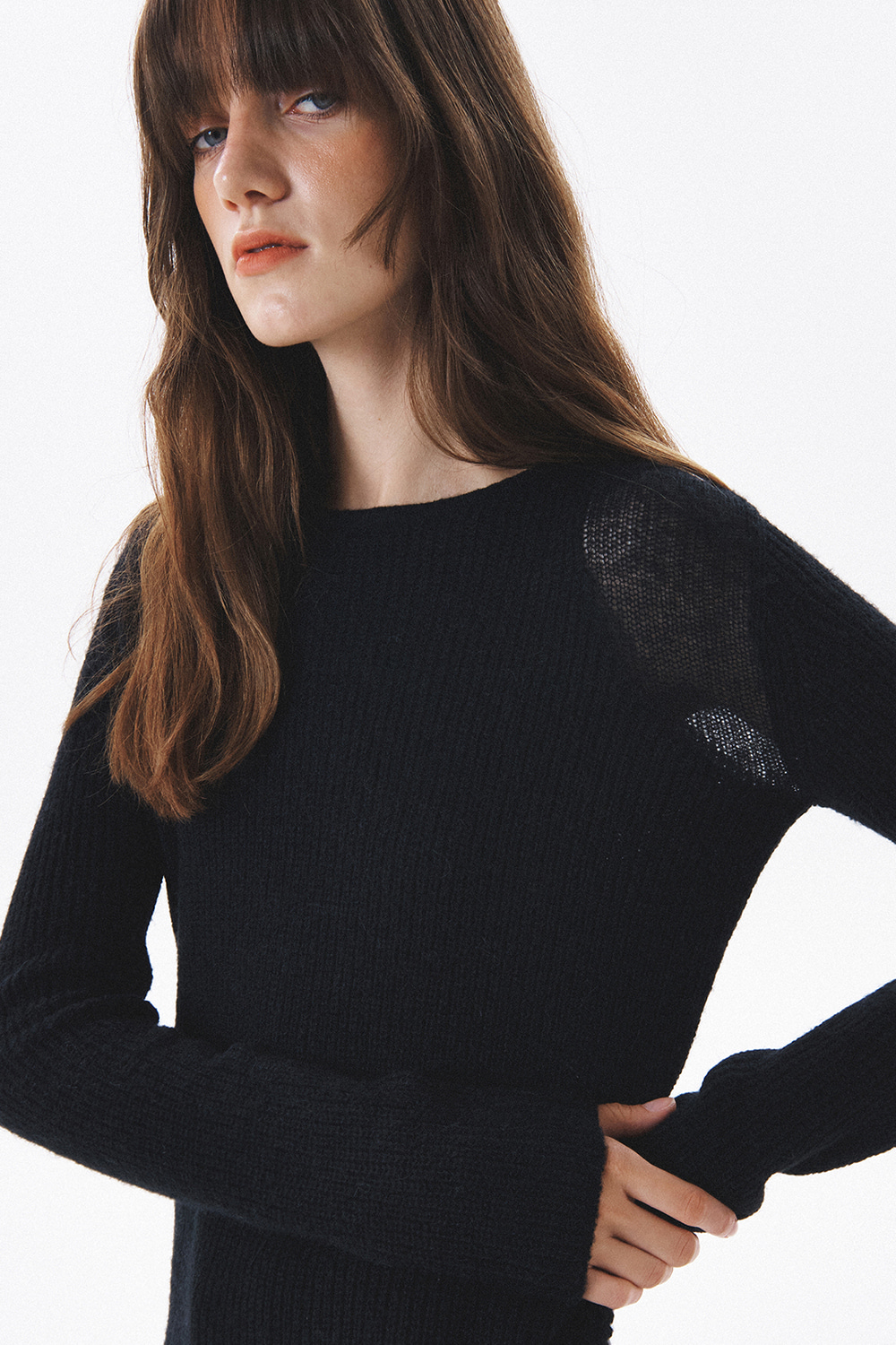 ALPACA FITTED KNIT TOP [BLACK]		