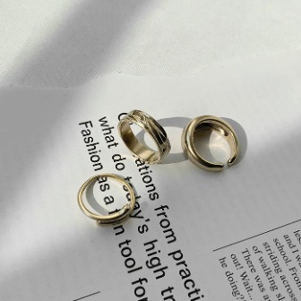 Dabagirl 3-Piece Assorted Brass Ring Set