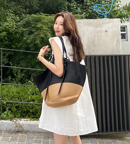 Dabagirl Two-Tone Oversized Tote Bag