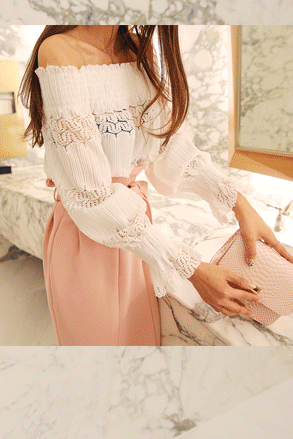 헤이즈주름숄더탑_C1TO 오프숄더탑 오프숄더 섹시한 여성스러운 여리여리한 데이트룩 봄 봄옷 여자봄옷 여자 여성 블랙 아이보리 핑크 예쁜 데일리 데일리룩 패션 디자인