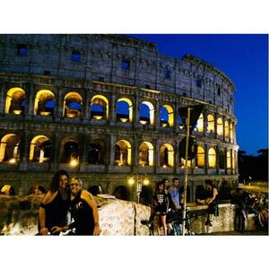 로마: 음식과 와인 시음이 포함된 전기자전거 야간 투어