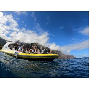 Na Pali Coast Super Raft Tour, Kauai, Hawaii, USA