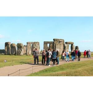 London, UK: Day Trip to Stonehenge, Windsor and Bath by Bus[GG_t977]