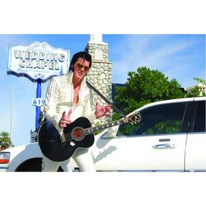 Las Vegas, USA: Elvis themed wedding or vow renewal [GG_t315602]