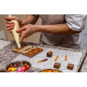 Paris, France: 45 Minute Chocolate Making Workshop at CHOCO STORY [GG_t53606]