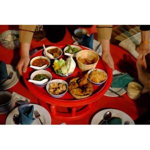 치앙마이 전통 칸 톡 식사 및 문화 공연
