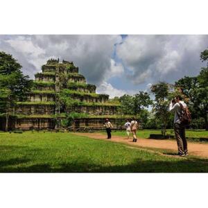 KOH KER &amp; BENG MEALEA Temple Tour departing from Siem Reap, Cambodia [GG_t163431]