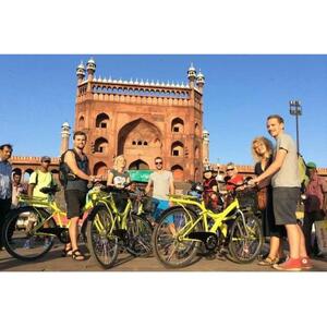 올드 델리: 아침 식사와 함께 3.5시간 소그룹 자전거 투어