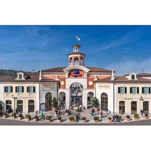 Departed from Milan, Italy: Serravalle Outlet Round-trip shuttle transportation [GG_t358645]