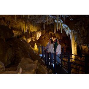 Yallingup Ngilgi Cave Semi-Guided Tour in Perth, Australia [TI_p1027377]