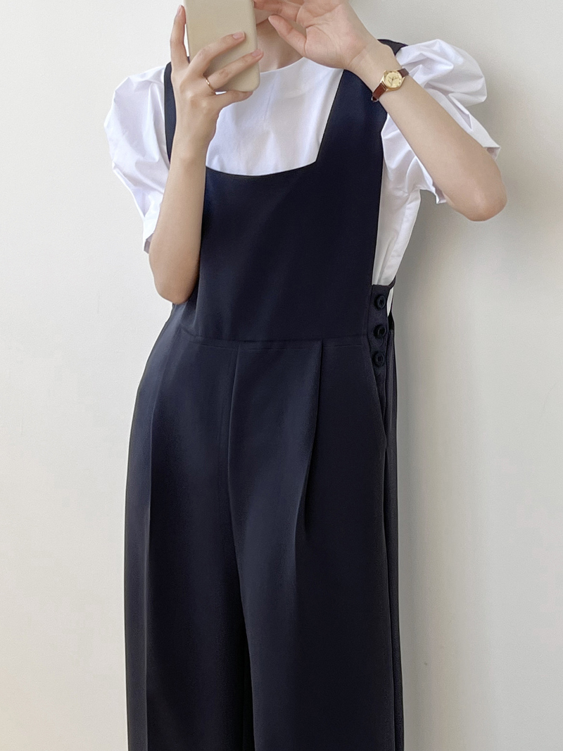 suspenders skirt/pants model image-S1L24