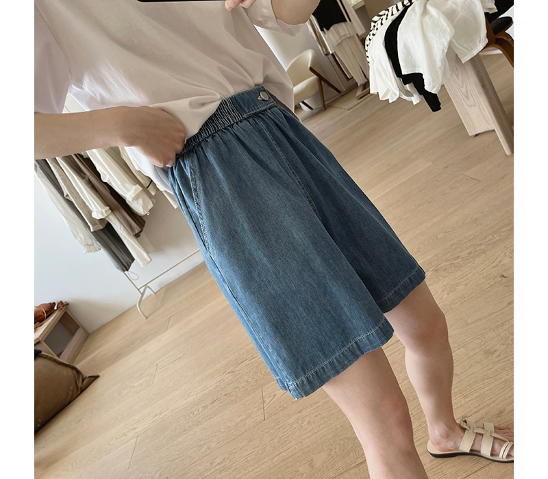mini skirt detail image-S1L6