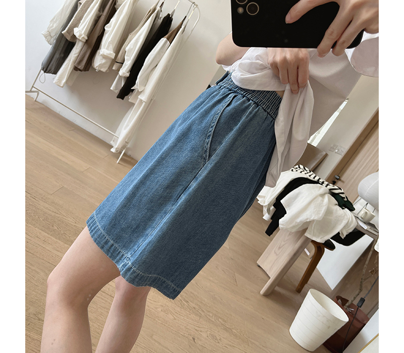 mini skirt detail image-S1L7