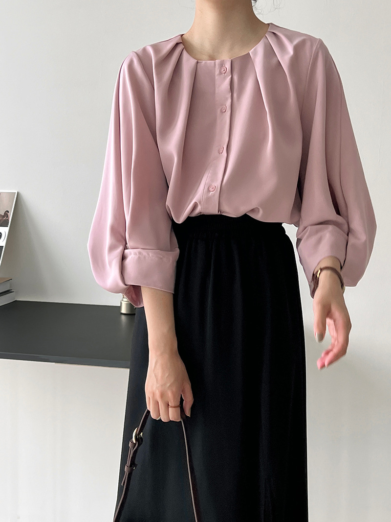 blouse model image-S1L11