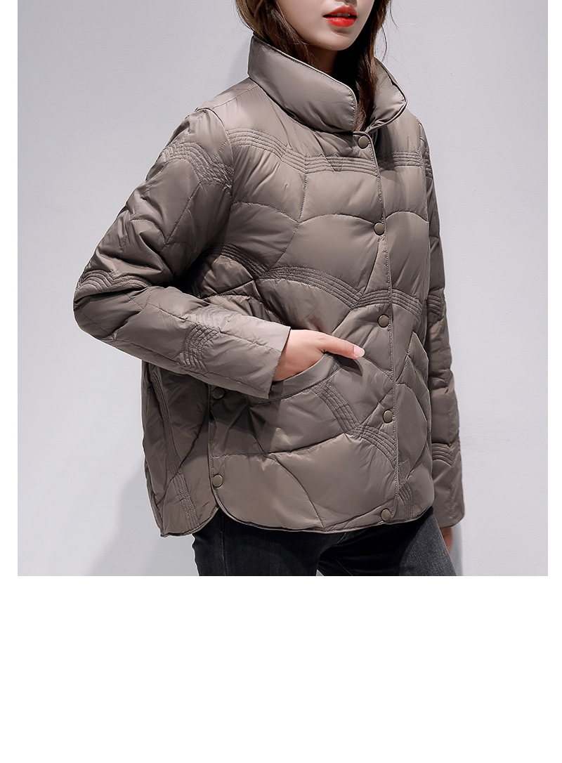 Down jacket model image-S1L12