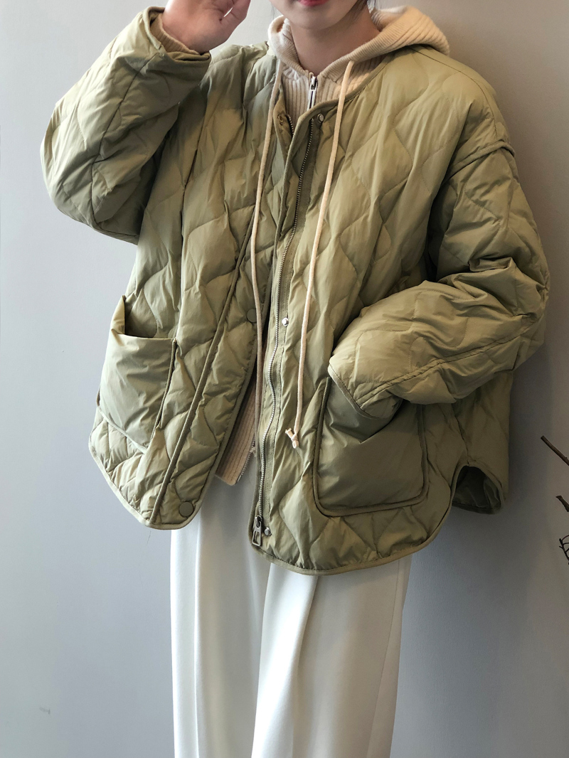 Down jacket model image-S1L4