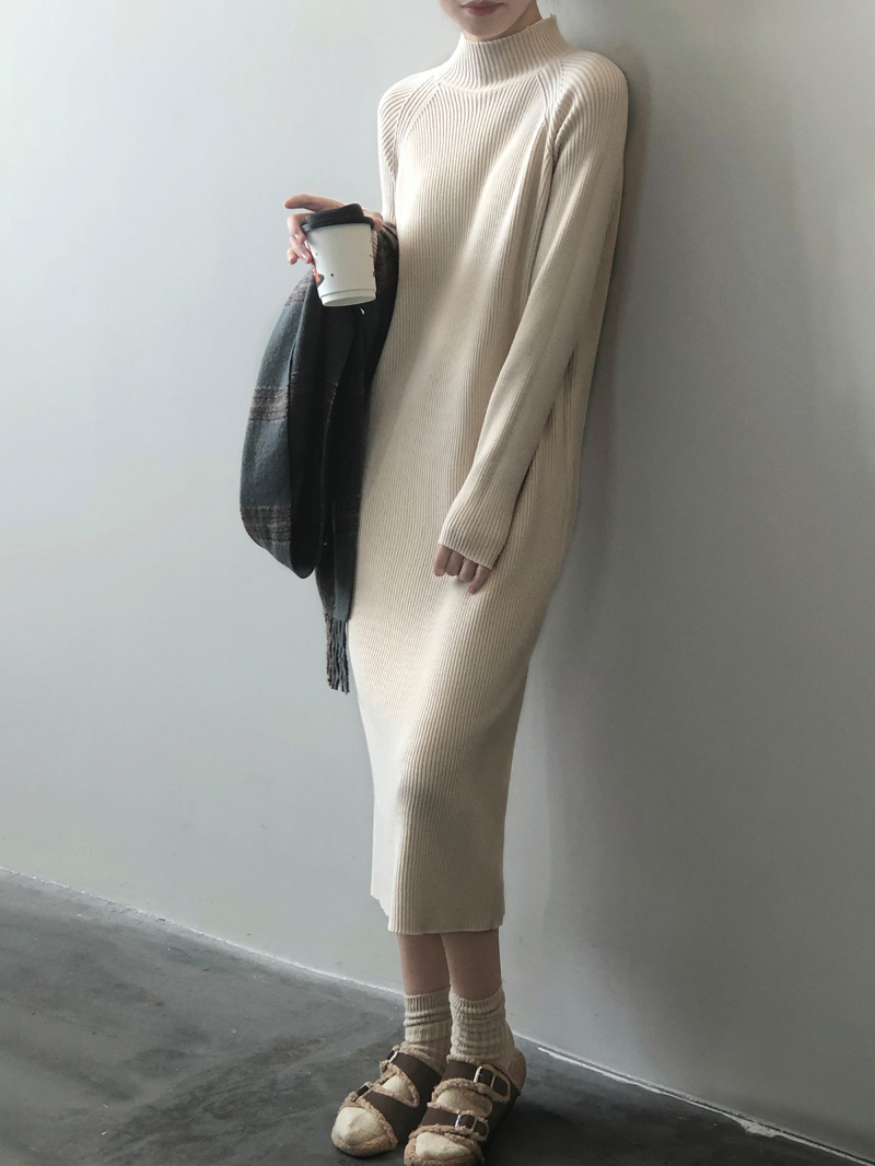 long dress model image-S1L6