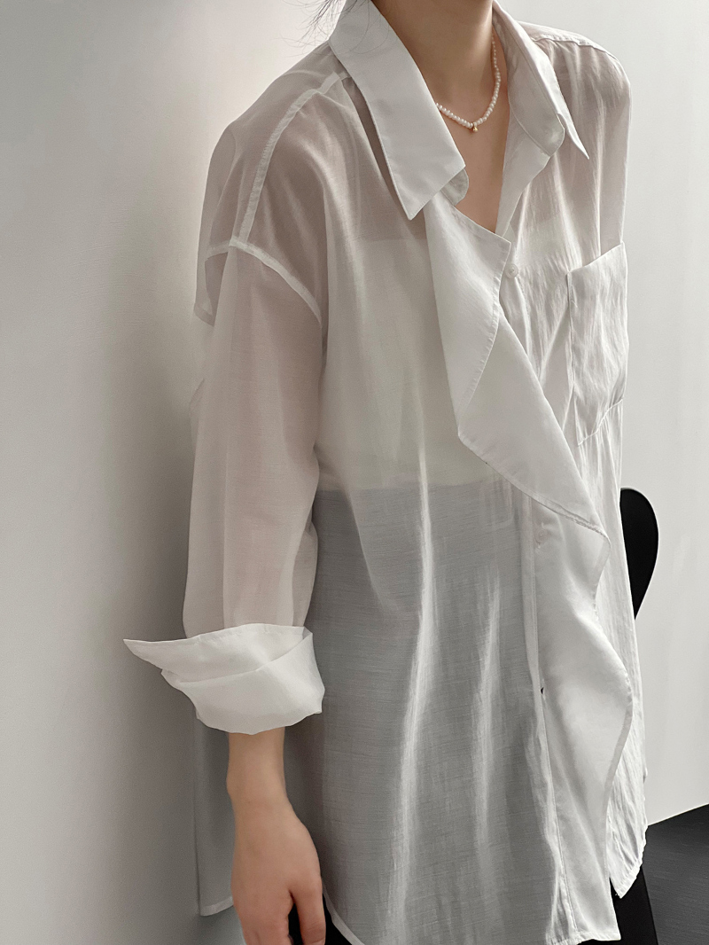 blouse model image-S1L16